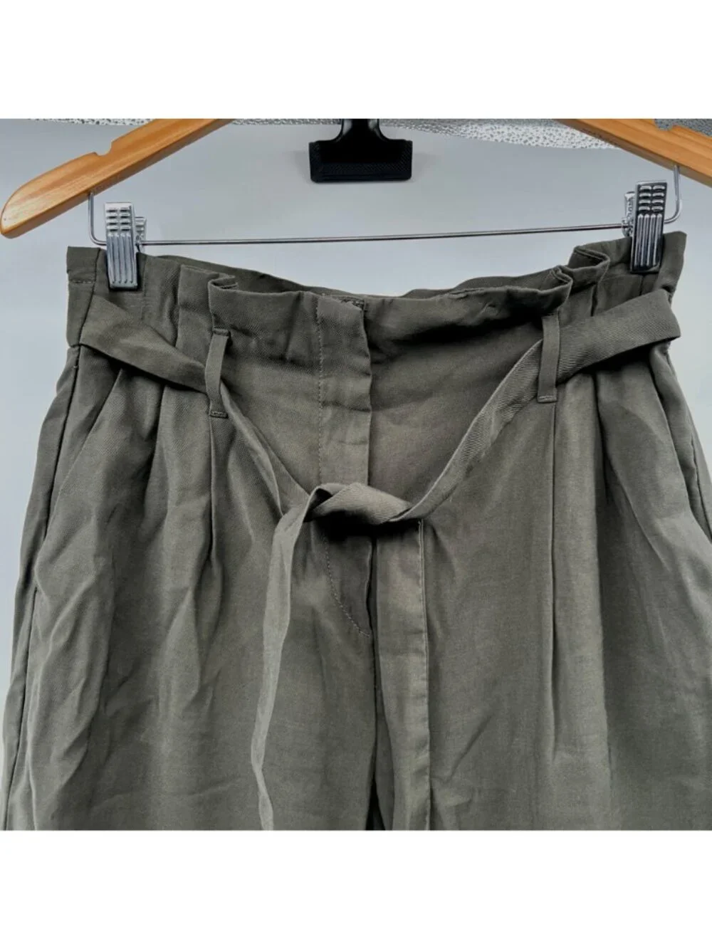 H&M Womens Paperbag Pants Belted High Rise Green Size 6 Pockets